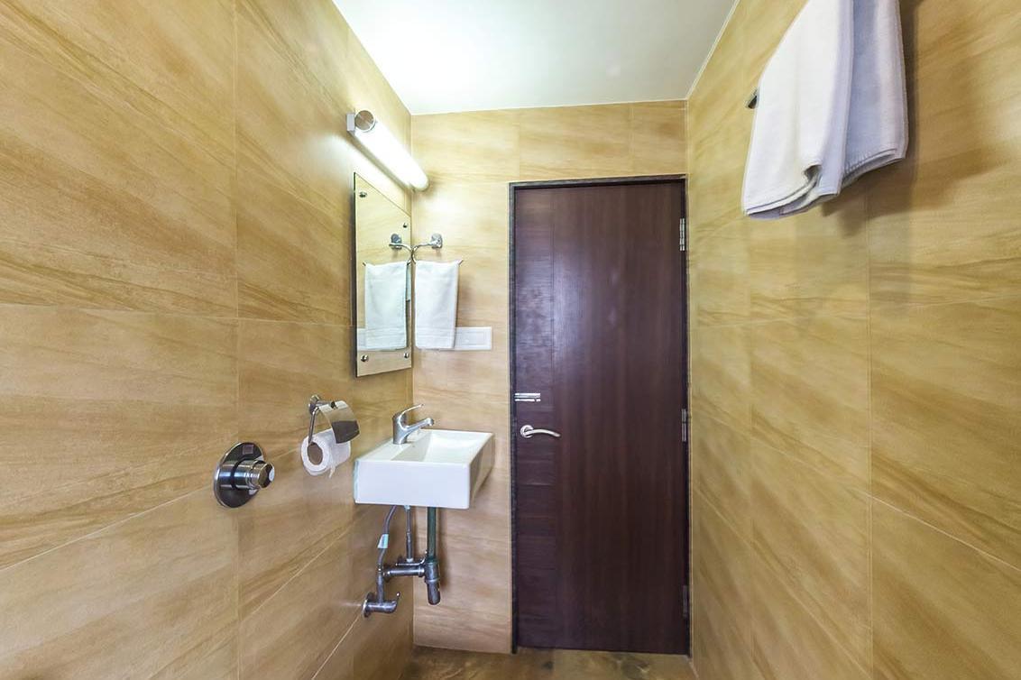 Hotel Kirti Джамнагар Екстер'єр фото